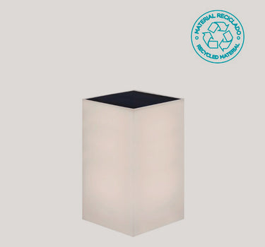 WALLY Solar-Powered Wall Light