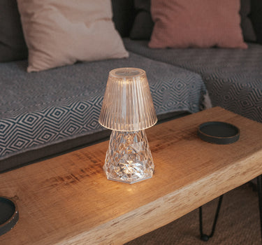LOLA TABLE LAMP 20 LUX