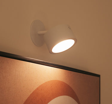 ROLL 8 Indoor Cordless Round Wall Light