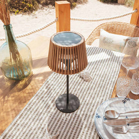 OKINAWA TABLE solar-powered table lamp